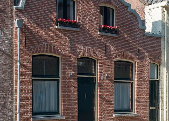 Hotspot Location, Wifi, Bed En Koffie Harmony * Tilburg