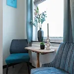 Hotspot Location, Wifi, Bed En Koffie Harmony Appartement Tilbourg